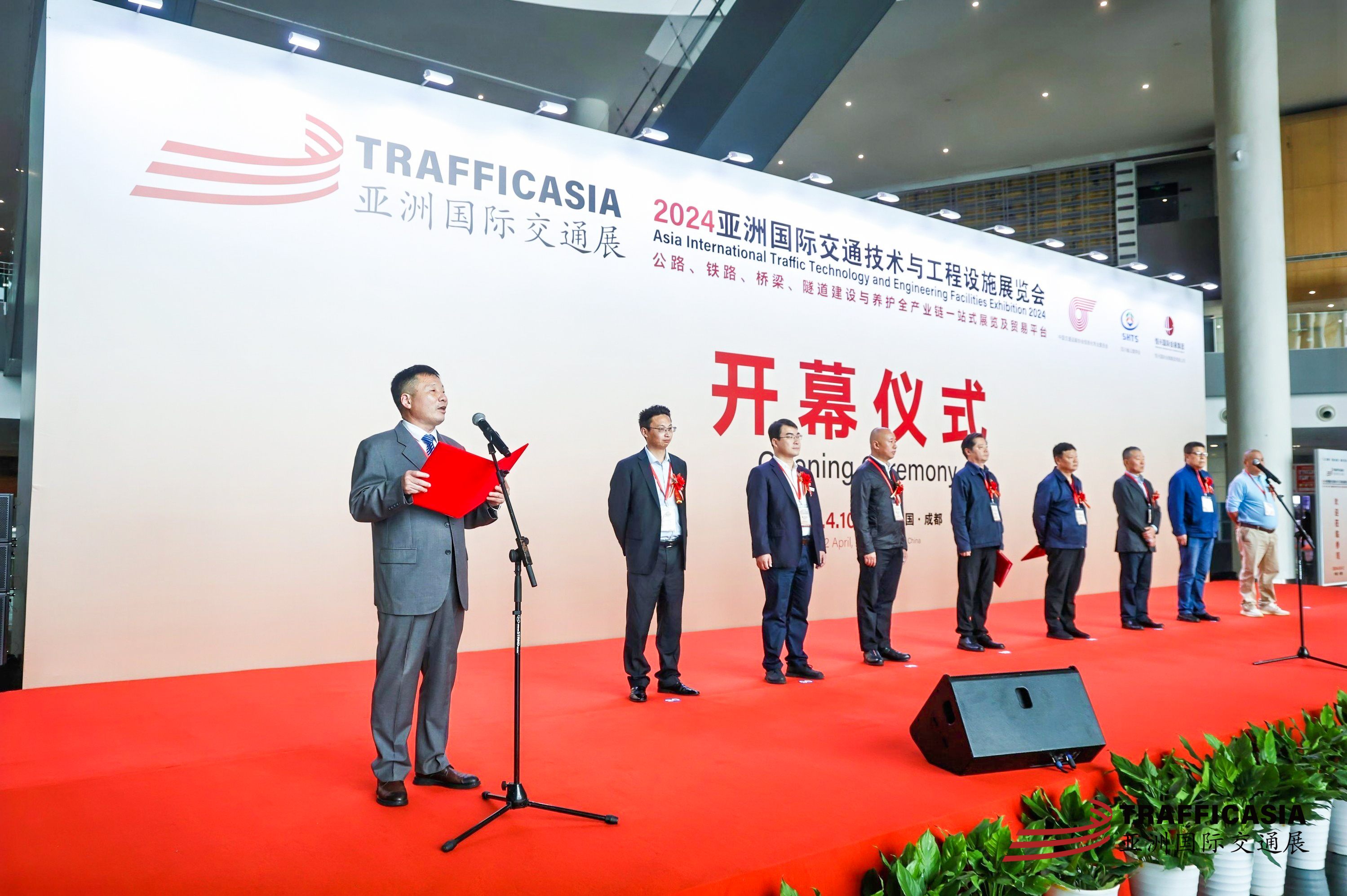喔图云摄影助力成都2024亚洲国际交通展顺利召开!