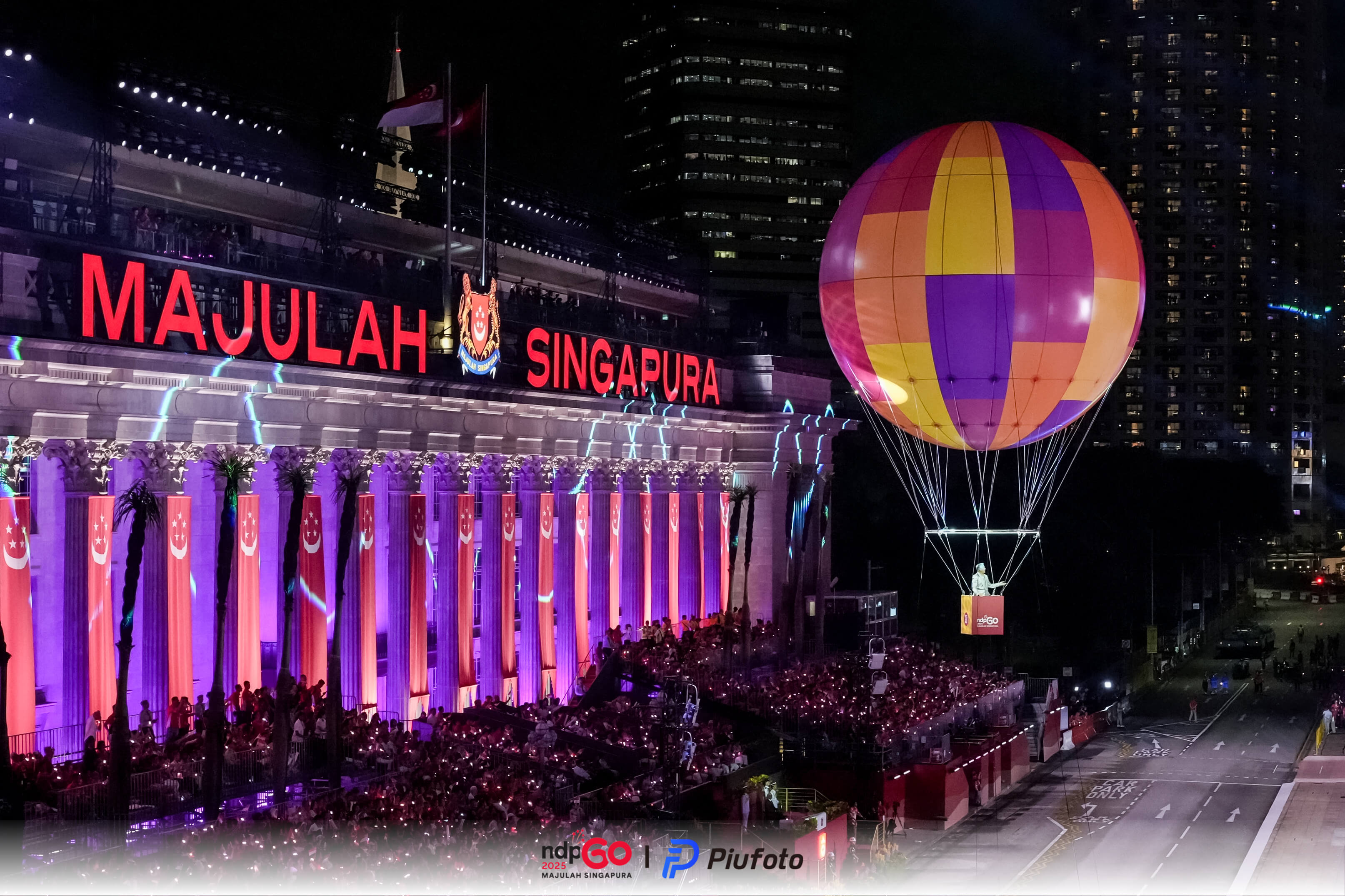 喔图连续两年为新加坡国庆庆典（NDP）提供影像技术支持，呈现盛典每一个精彩瞬间。通过 Global Live Album，连接全球观众，共庆、分享 NDP 的独特荣耀与感动。